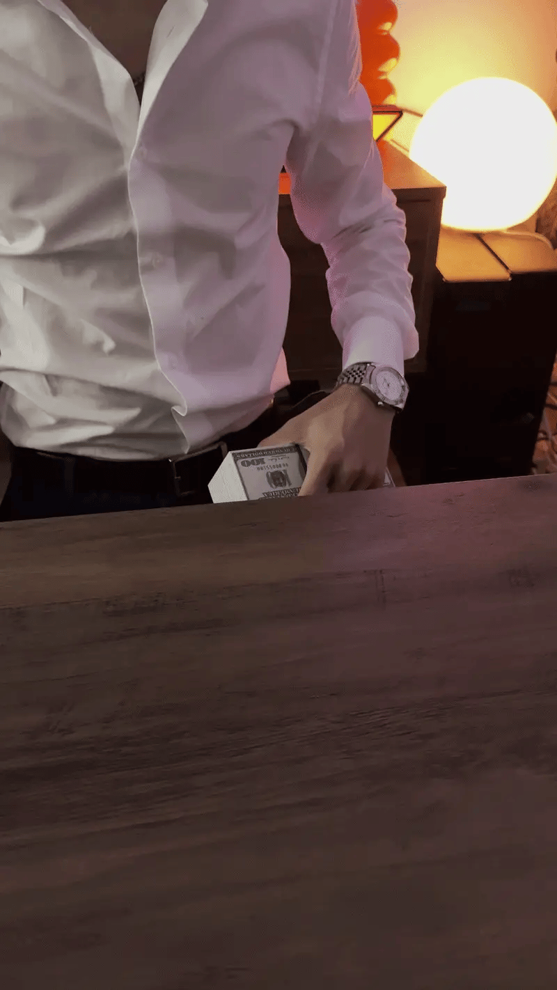 RIFTHAUS FLOATING MONEY LAMP™